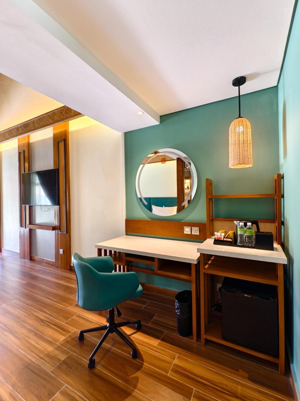 Borneo Beach & Mangrove Resort Tuaran Luaran gambar